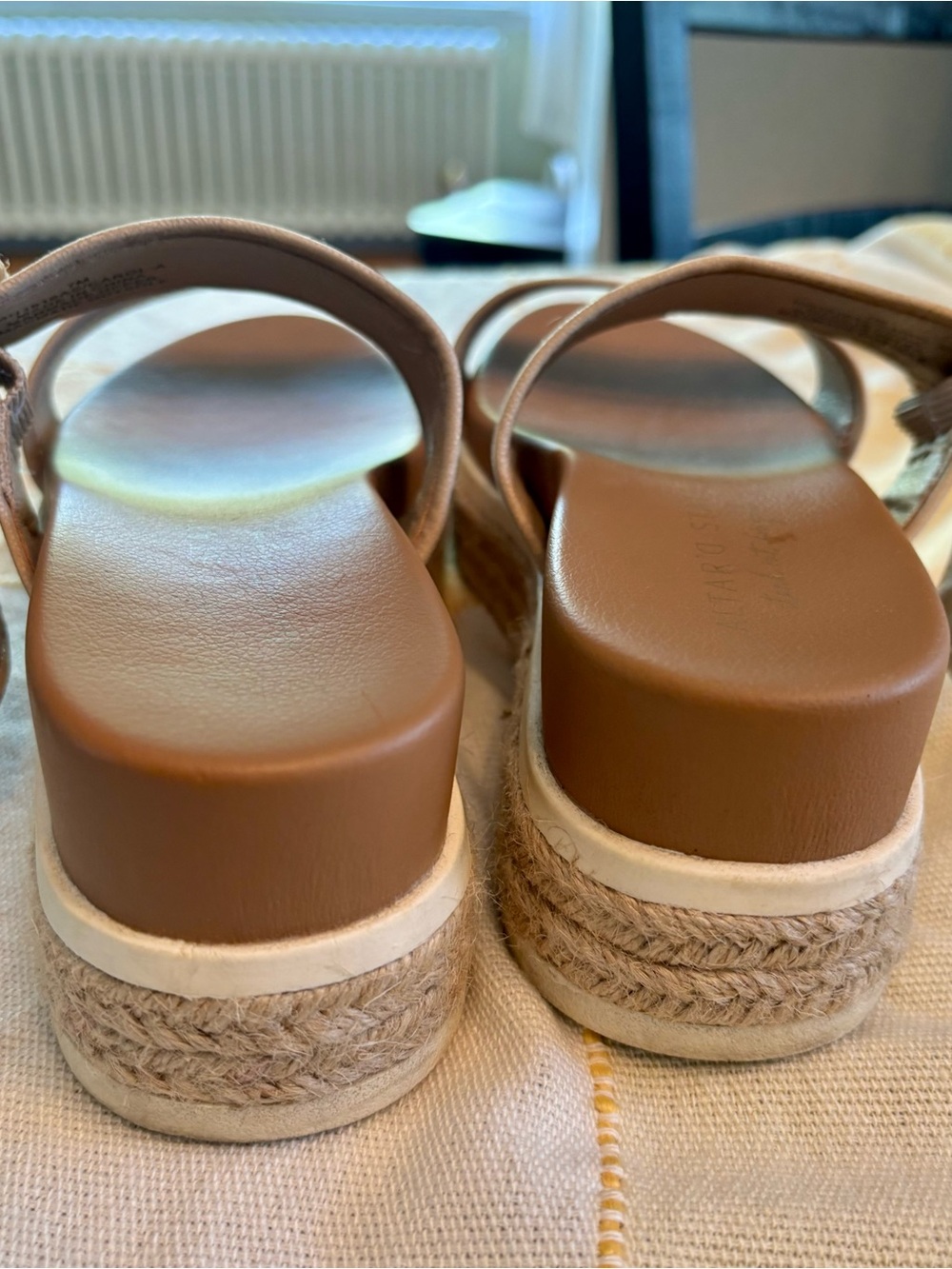Altar’d State Size 7 Raffia Buckle Sandals Neutral Espadrille Platform Like New✨ - Picture 9 of 12